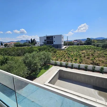 Apartman Renova 斯瑞瑟尔