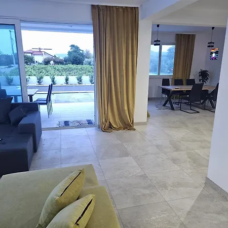 Apartment Apartman Renova